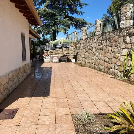 Chalet Independente Con Salón De Juegos Y Jacuzzi Villa Guadalajara