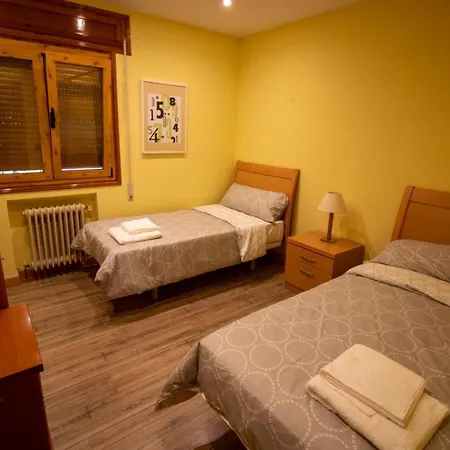 Chalet Independente Con Salon De Juegos Y Jacuzzi *