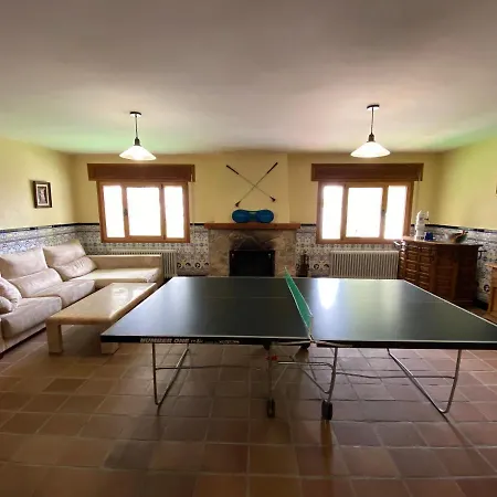 Chalet Independente Con Salón De Juegos Y Jacuzzi * Guadalajara